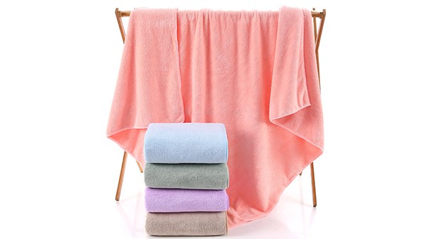 全自動電腦數(shù)控毛巾裁切機