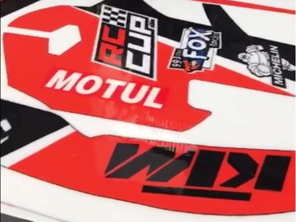 圖案貼花切割機(jī)