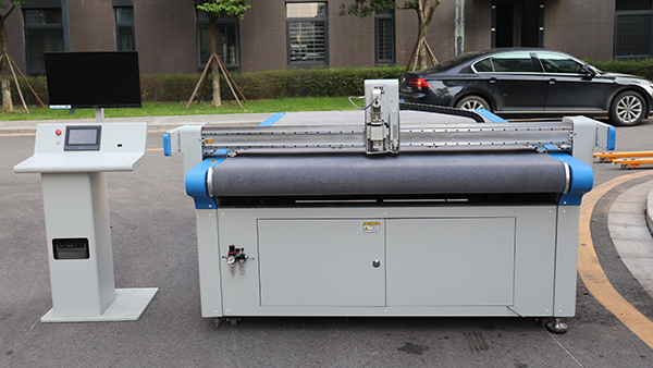 噴繪廣告切割機(jī)